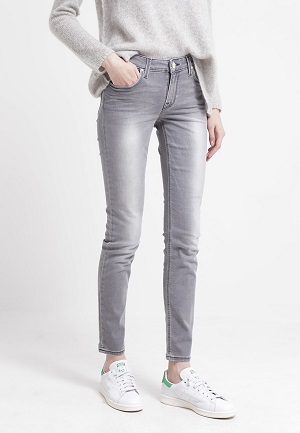 Lyst par jeans til kvinder